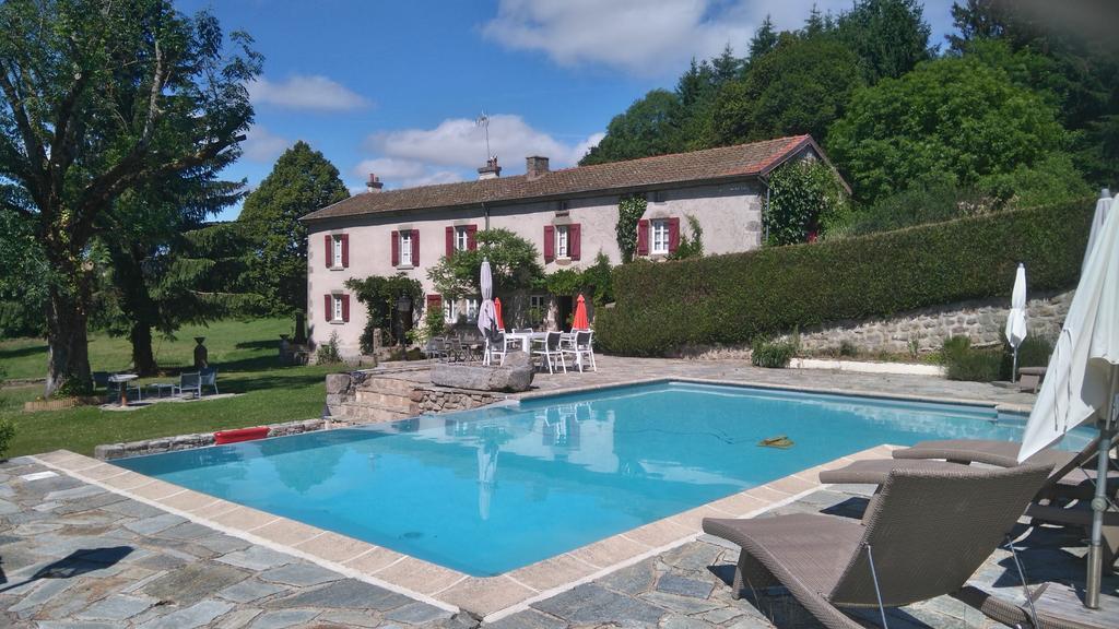 Les Vergnes Saint-Pardoux-le-Neuf Екстер'єр фото